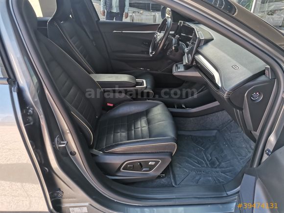 RENAULT MEGANE E-TECH EV60 220 ICONIC