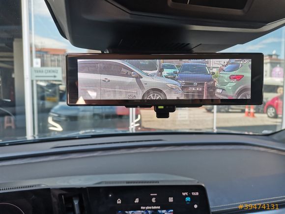 RENAULT MEGANE E-TECH EV60 220 ICONIC