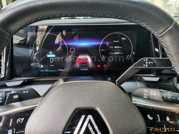 RENAULT MEGANE E-TECH EV60 220 ICONIC