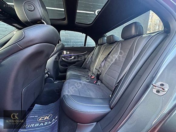 *Kırbaşlar Auto* 2022 MOD/58.000 KM DE/HATASIZ-BOYASIZ/E 300 AMG