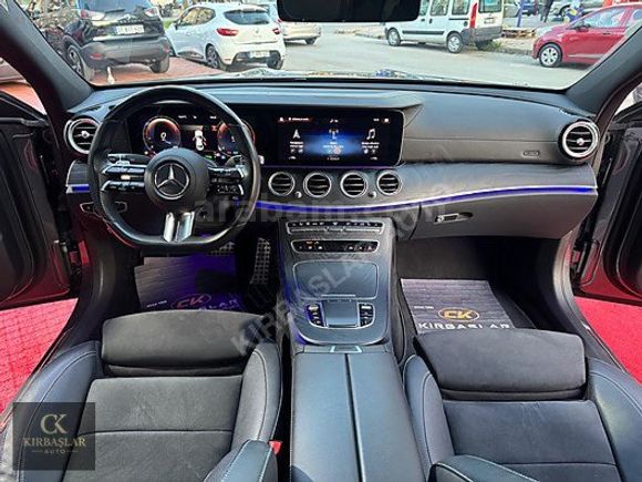*Kırbaşlar Auto* 2022 MOD/58.000 KM DE/HATASIZ-BOYASIZ/E 300 AMG