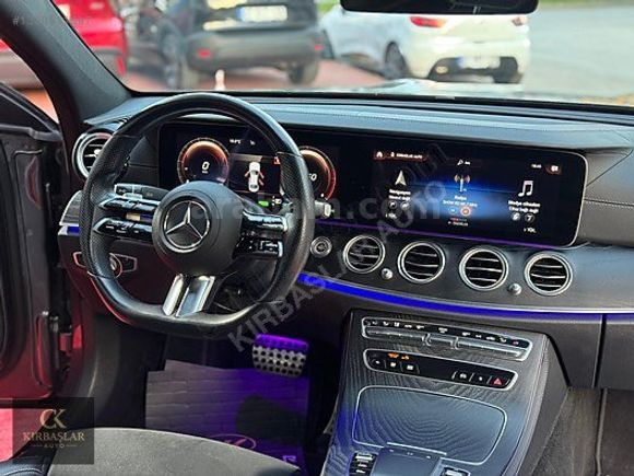 *Kırbaşlar Auto* 2022 MOD/58.000 KM DE/HATASIZ-BOYASIZ/E 300 AMG