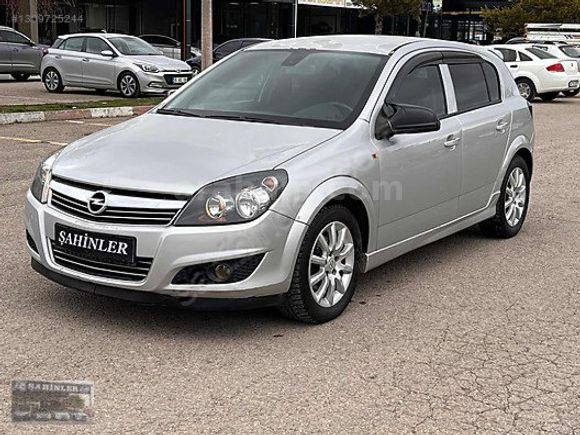 ŞAHİNLER'DEN-2010 OPEL ASTRA ENJOY YARIM PARÇA BOYALI