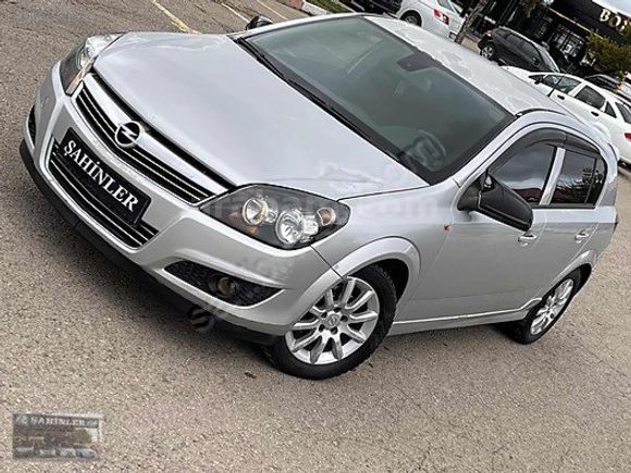 ŞAHİNLER'DEN-2010 OPEL ASTRA ENJOY YARIM PARÇA BOYALI