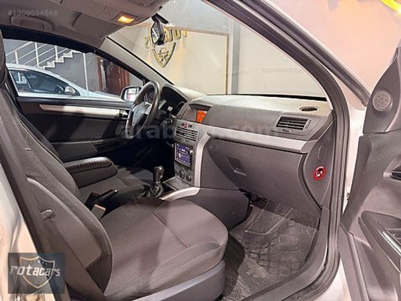 ROTACARS 2011 OPEL ASTRA ENJOY 1.3 CDTI 90HP 6 İLERİ MANUEL