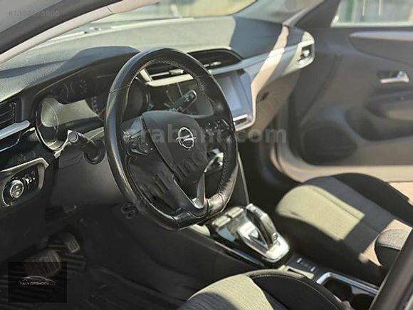 2022 CORSA 1.2T EDİTİON 83 BİN KM