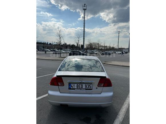 Sahibinden Honda Civic 1.6i VTEC ES 2002 Model