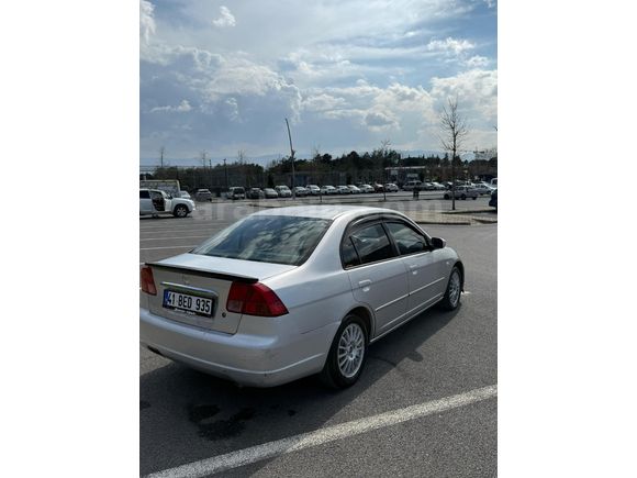 Sahibinden Honda Civic 1.6i VTEC ES 2002 Model