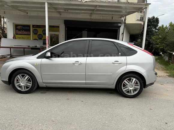 Sahibinden Ford Focus 1.6 TDCi Ghia 2006 Model  332.000 km Gri