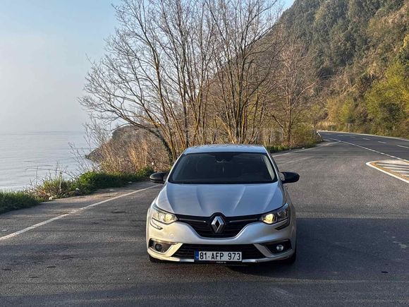 Sahibinden Renault Megane 1.5 dCi Touch 2017 Model Düzce 183000 km Gri