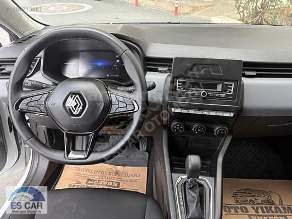 ESCAR METROPOL'DEN OTOMOTİK RENAULT CLİO 5