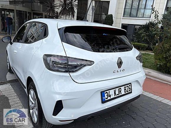 ESCAR METROPOL'DEN OTOMOTİK RENAULT CLİO 5