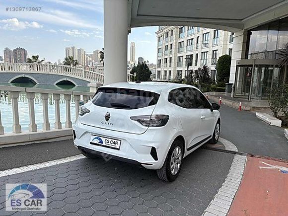 ESCAR METROPOL'DEN OTOMOTİK RENAULT CLİO 5
