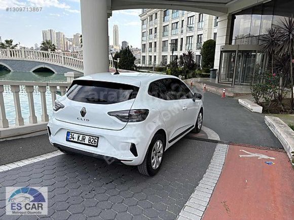 ESCAR METROPOL'DEN OTOMOTİK RENAULT CLİO 5