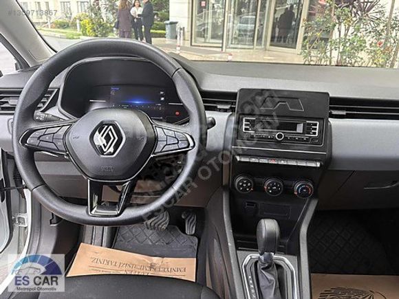 ESCAR METROPOL'DEN OTOMOTİK RENAULT CLİO 5