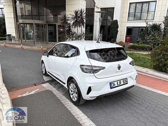 ESCAR METROPOL'DEN OTOMOTİK RENAULT CLİO 5