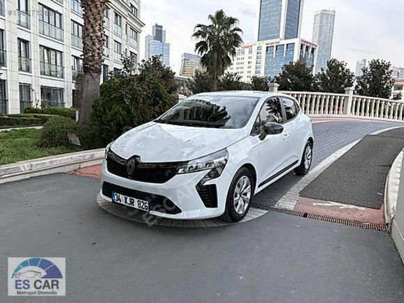 ESCAR METROPOL'DEN OTOMOTİK RENAULT CLİO 5