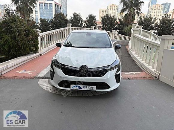 ESCAR METROPOL'DEN OTOMOTİK RENAULT CLİO 5