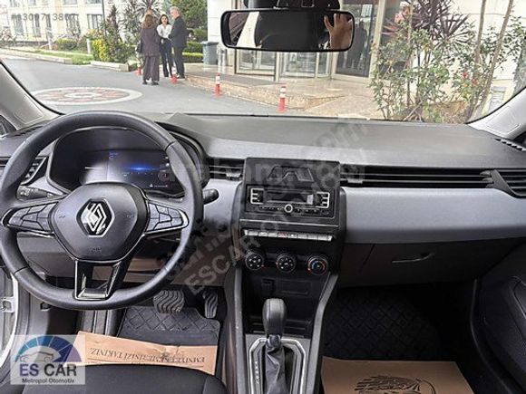 ESCAR METROPOL'DEN OTOMOTİK RENAULT CLİO 5