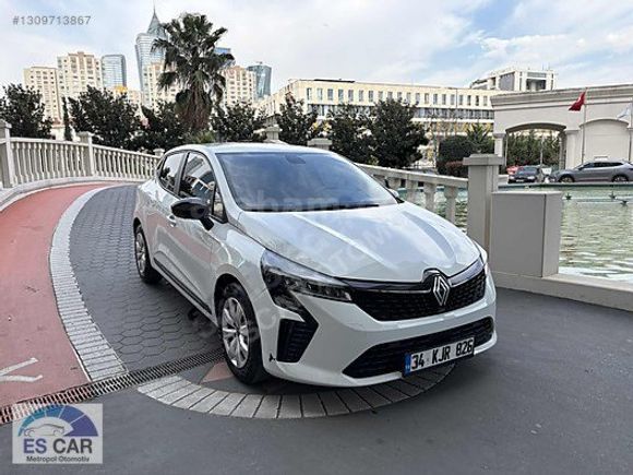 ESCAR METROPOL'DEN OTOMOTİK RENAULT CLİO 5