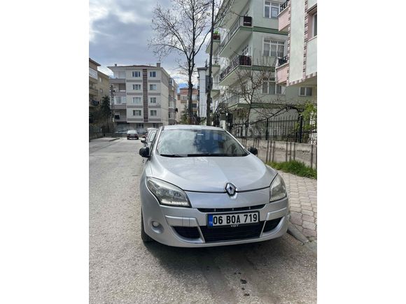 Sahibinden Renault Megane 1.5 dCi Authentique 2010 Model 
