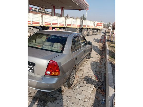 Sahibinden Hyundai Accent 1.5 CRDi Admire 2004 Model