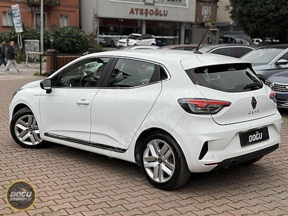 28.200 KM'de 2024 RENAULT CLİO 1.0 TCE EVOLUTION İLK ELDEN