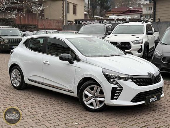 28.200 KM'de 2024 RENAULT CLİO 1.0 TCE EVOLUTION İLK ELDEN