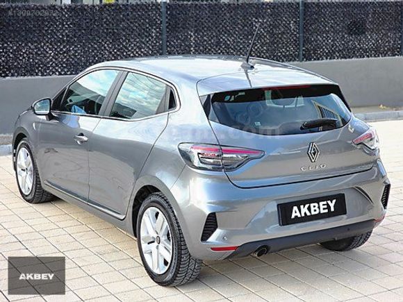 AKBEY - 2024 RENAULT CLİO EVOLUTİON PAKET GSR2 HATASIZ
