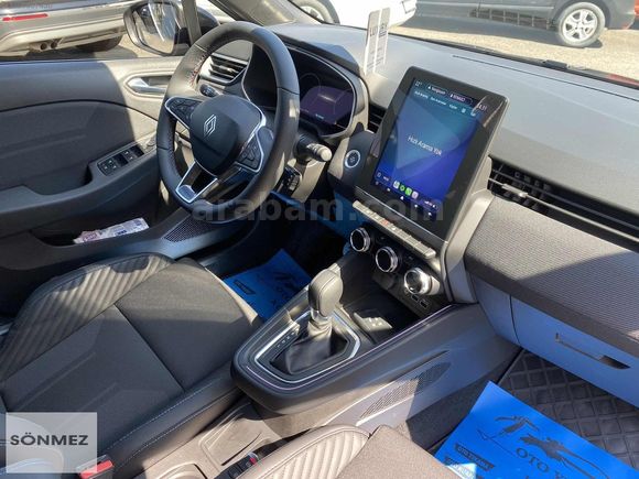 2025 RENAULT CLİO 1.0 TCE TECHNO ESPRİT ALPİLİNE HATASIZ BOYASIZ