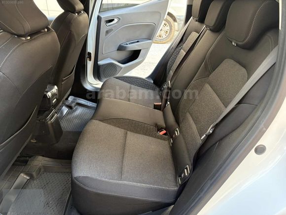 2021 CIKIŞ...CLİO 1.3TCE Touch 130 hp...
