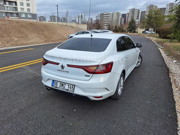Acil İhtiyaçtan 2017 MEGANE 1.5 DCİ TOUCH PLUS OTOMATİK FULL