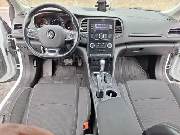 Acil İhtiyaçtan 2017 MEGANE 1.5 DCİ TOUCH PLUS OTOMATİK FULL