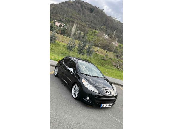 Sahibinden Peugeot 207 1.4 HDi Trendy 2009 Model 
