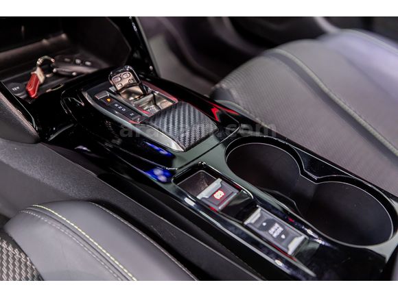 KOÇAK" Peugeot 2008 1.2 PureTech GT Cam Tavan/Geri Görüş