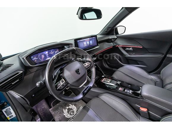 KOÇAK" Peugeot 2008 1.2 PureTech GT Cam Tavan/Geri Görüş