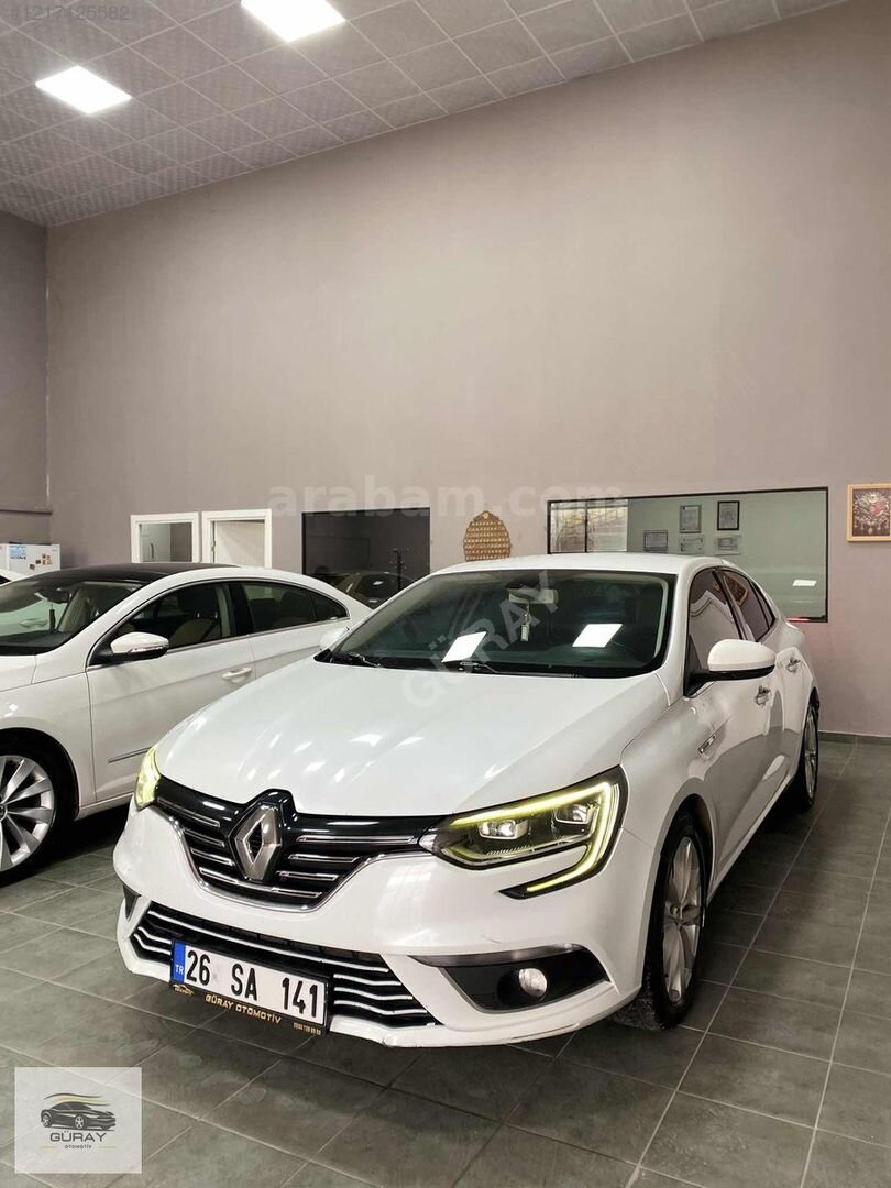 Galeriden Renault Megane 1.5 dCi Icon 2017 Model Eskişehir 169.000 km Beyaz 1