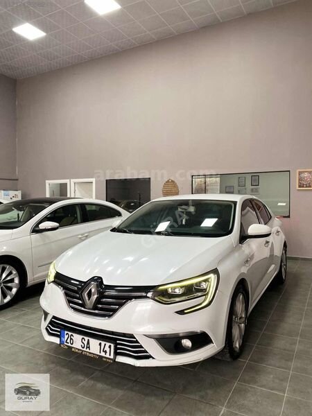 Galeriden Renault Megane 1.5 dCi Icon 2017 Model Eskişehir 169.000 km Beyaz