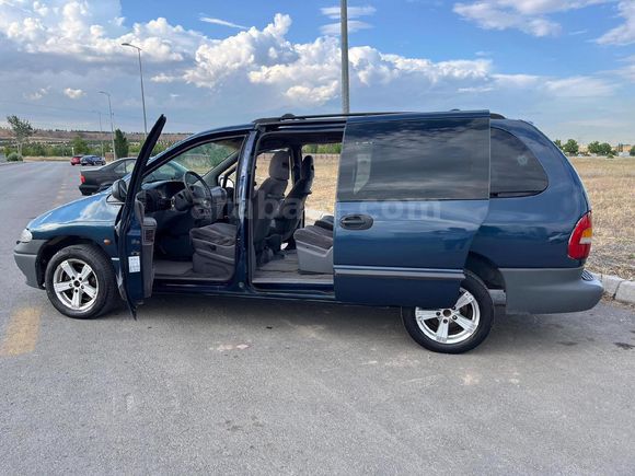 Sahibinden Chrysler Voyager 2.5 TD SE 2000 Model