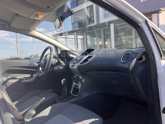 Sahibinden Ford Fiesta 1.4 TDCi Trend 2012 Model 