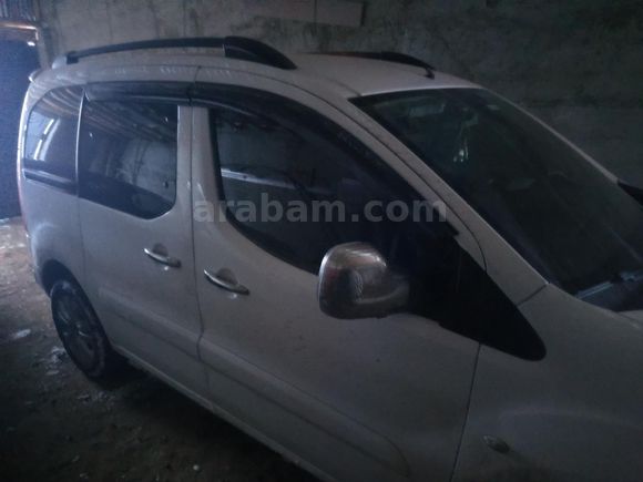 Sahibinden Citroen Berlingo 1.6 HDi Combi X 2015 Model  216 km Beyaz