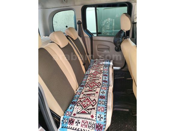 Sahibinden Renault Kangoo Multix 1.5 dCi Authentique 2009 Model