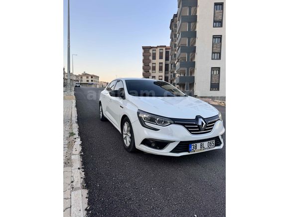 Sahibinden Renault Megane 1.5 dCi Touch 2017 Model 