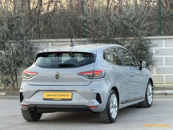 2024 çıkışlı CLİO YENİ KASA OTOMATİK 59BİN KM HATASIZ BOYASIZ