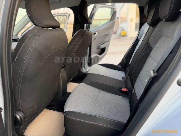 2024 çıkışlı CLİO YENİ KASA OTOMATİK 59BİN KM HATASIZ BOYASIZ
