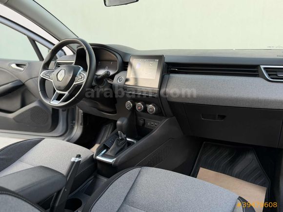2024 çıkışlı CLİO YENİ KASA OTOMATİK 59BİN KM HATASIZ BOYASIZ