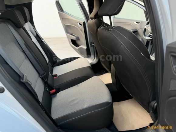 2024 çıkışlı CLİO YENİ KASA OTOMATİK 59BİN KM HATASIZ BOYASIZ