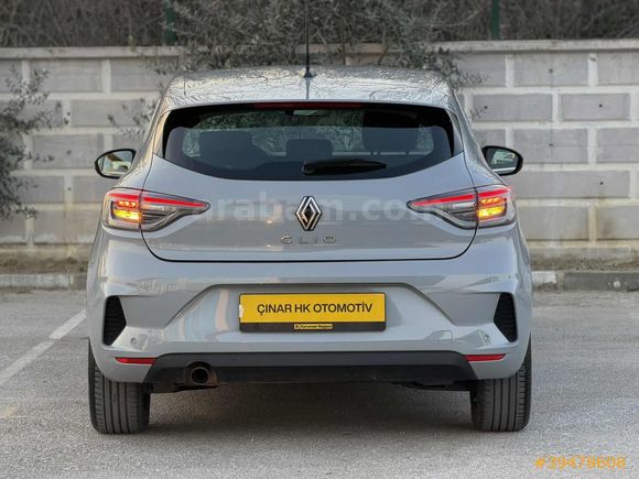 2024 çıkışlı CLİO YENİ KASA OTOMATİK 59BİN KM HATASIZ BOYASIZ