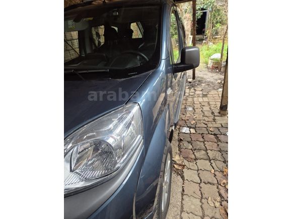 Sahibinden Fiat Fiorino Combi 1.4 Fire Premio 2024 Model