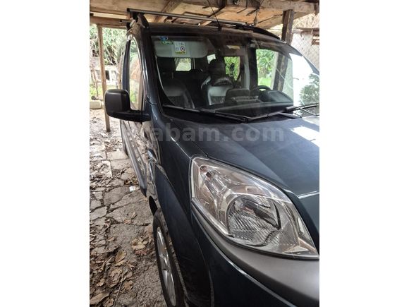 Sahibinden Fiat Fiorino Combi 1.4 Fire Premio 2024 Model